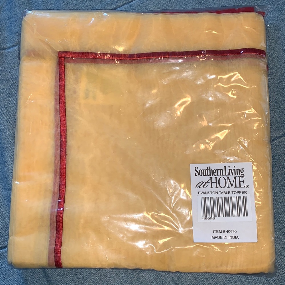 Southern Living at Home table topper